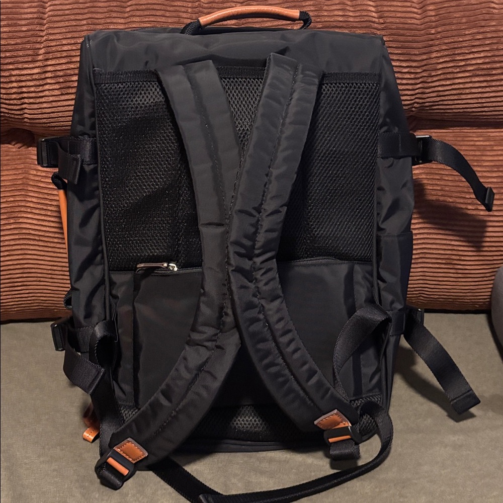 Bric’s black X-TRAVEL MONTAGNA BACKPACK new without tags - Picture 11 of 12